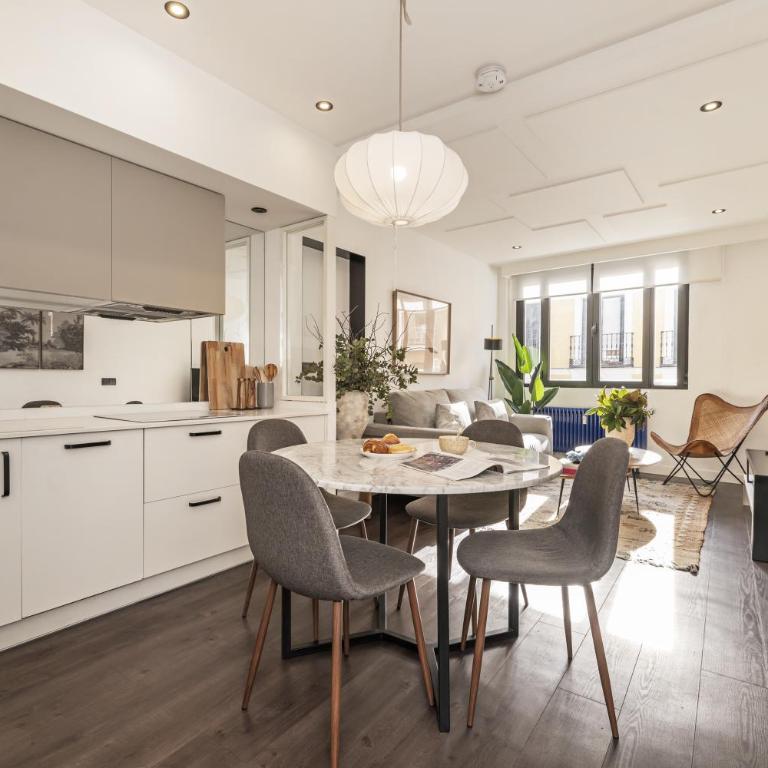 ACOGEDOR (2h+2B) En Malasaña - Two-Bedroom Apartment - 3