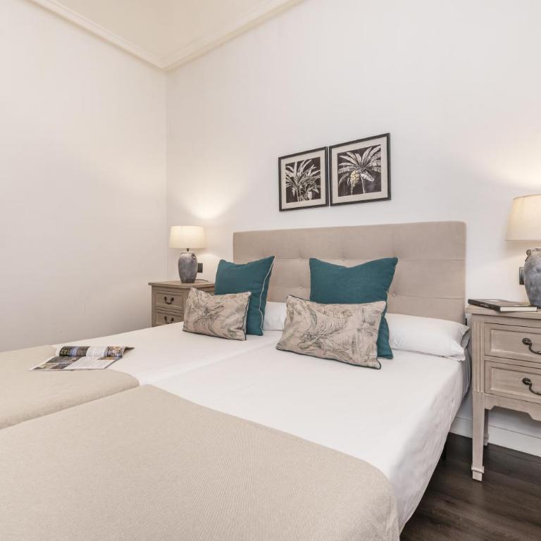 ACOGEDOR (2h+2B) En Malasaña - Two-Bedroom Apartment - 14