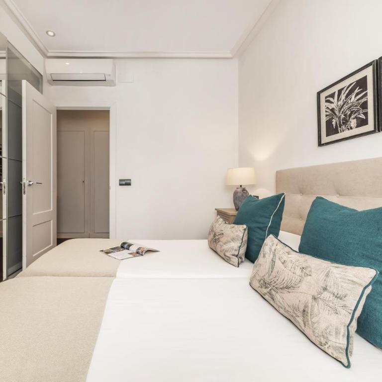 ACOGEDOR (2h+2B) En Malasaña - Two-Bedroom Apartment - 15