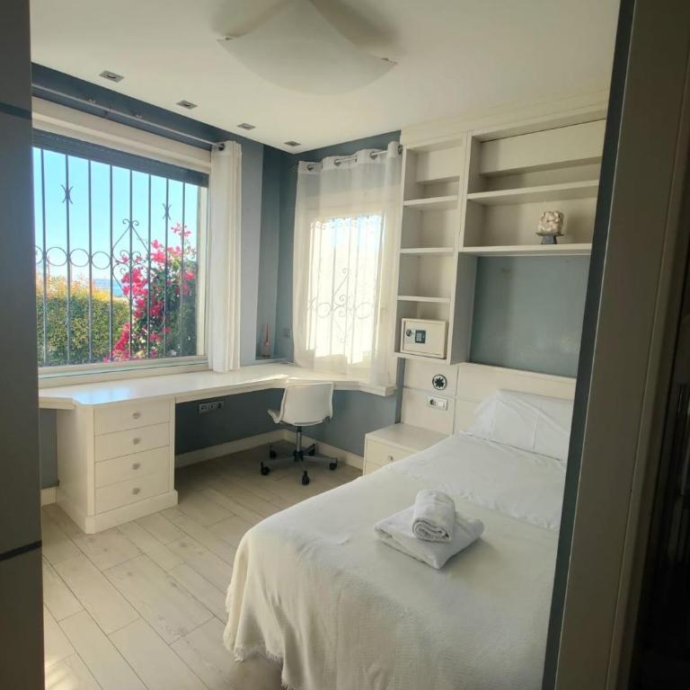 Puerto Banus beach - One-Bedroom Apartment - 11