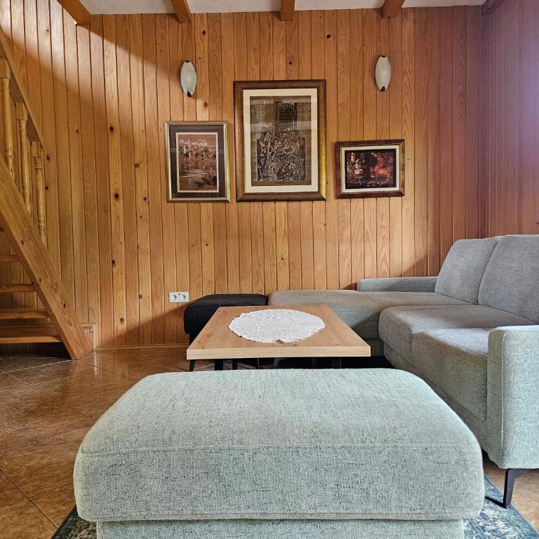 Holiday House Bella - Three-Bedroom House - 5