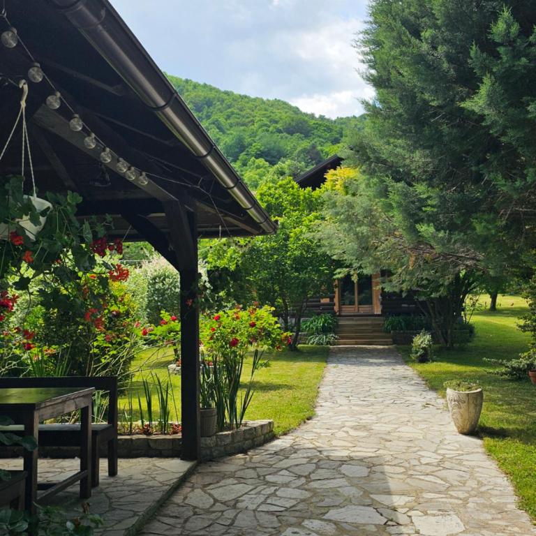 Holiday House Bella - Three-Bedroom House - 21