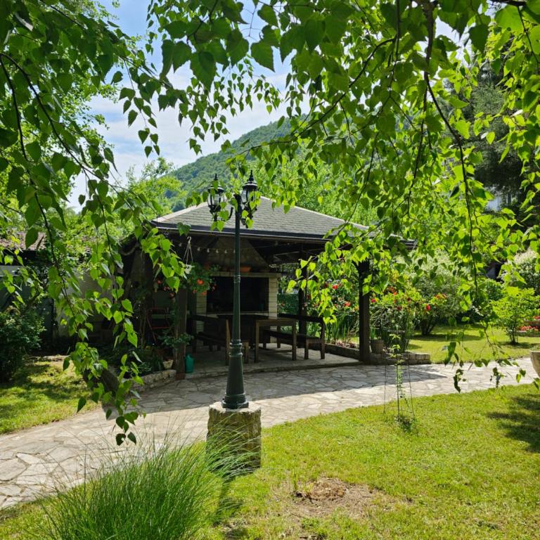 Holiday House Bella - Three-Bedroom House - 20