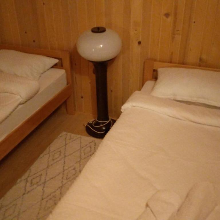 Holiday House Bella - Three-Bedroom House - 12