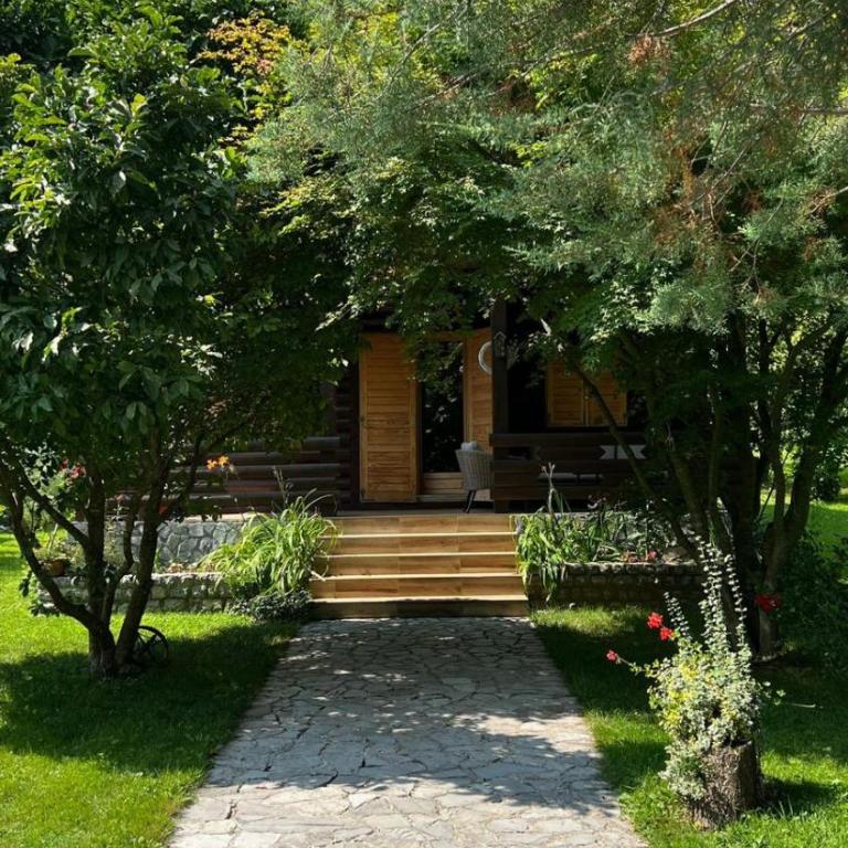 Holiday House Bella - Three-Bedroom House - 17