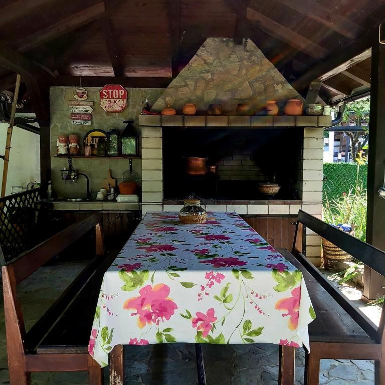 Holiday House Bella - Three-Bedroom House - 18