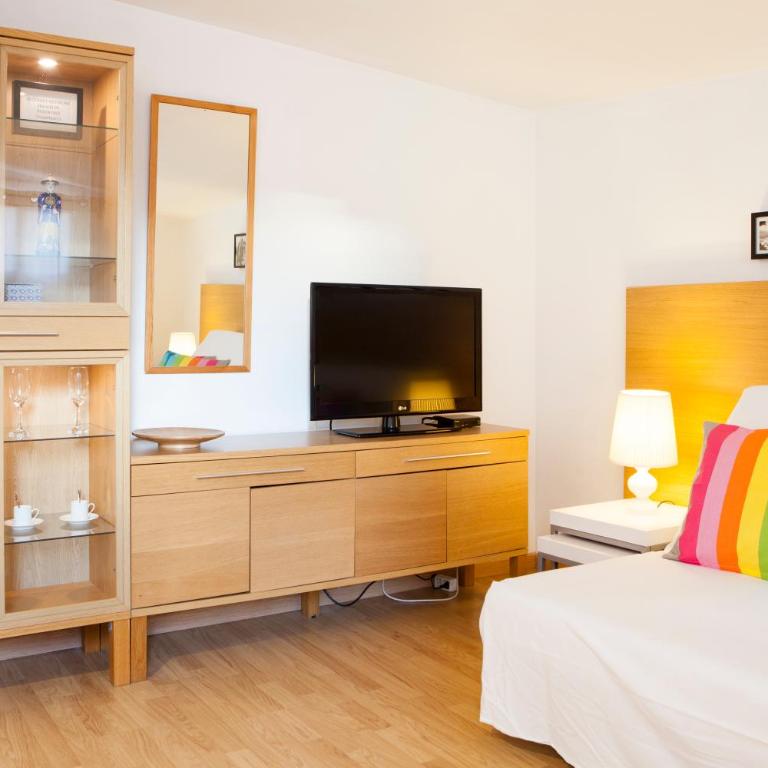 Ramblas Apartments - Three-Bedroom Premium Apartment - 31
