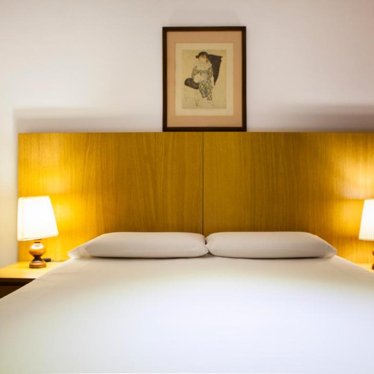 Ramblas Apartments - One-Bedroom Apartment - 4