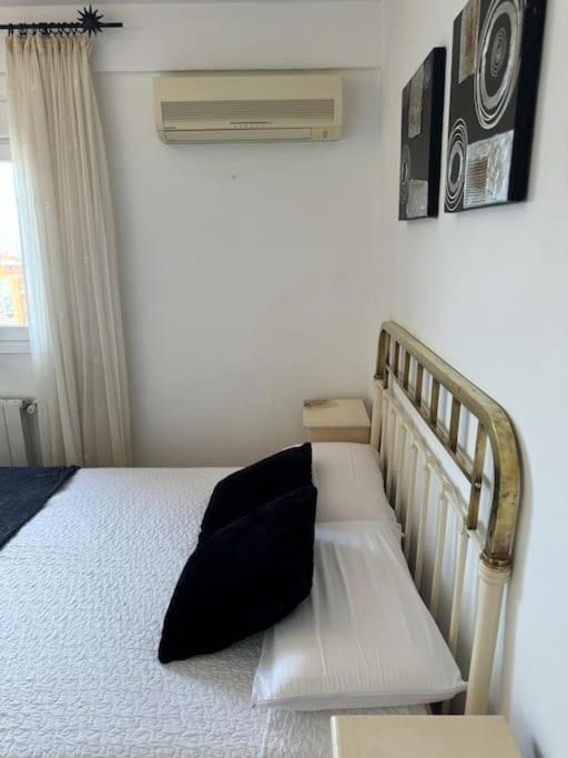 Piso cerca al Centro de Madrid SAN LUCIANO - Three-Bedroom Apartment - 13