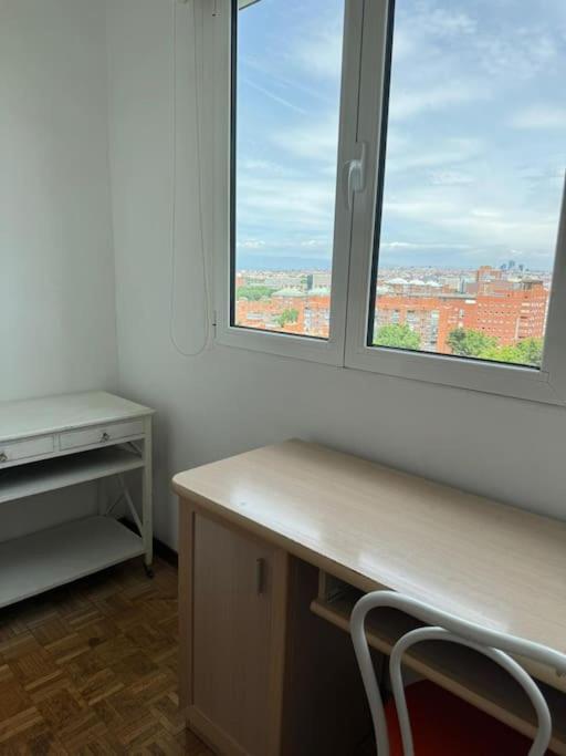 Piso cerca al Centro de Madrid SAN LUCIANO - Three-Bedroom Apartment - 34