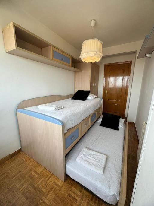 Piso cerca al Centro de Madrid SAN LUCIANO - Three-Bedroom Apartment - 36