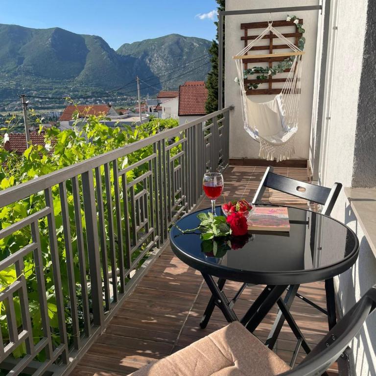 Hills Holiday House - Two-Bedroom Townhouse - 5