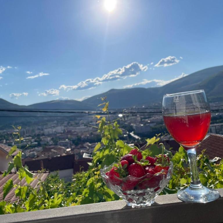 Hills Holiday House - Two-Bedroom Townhouse - 29