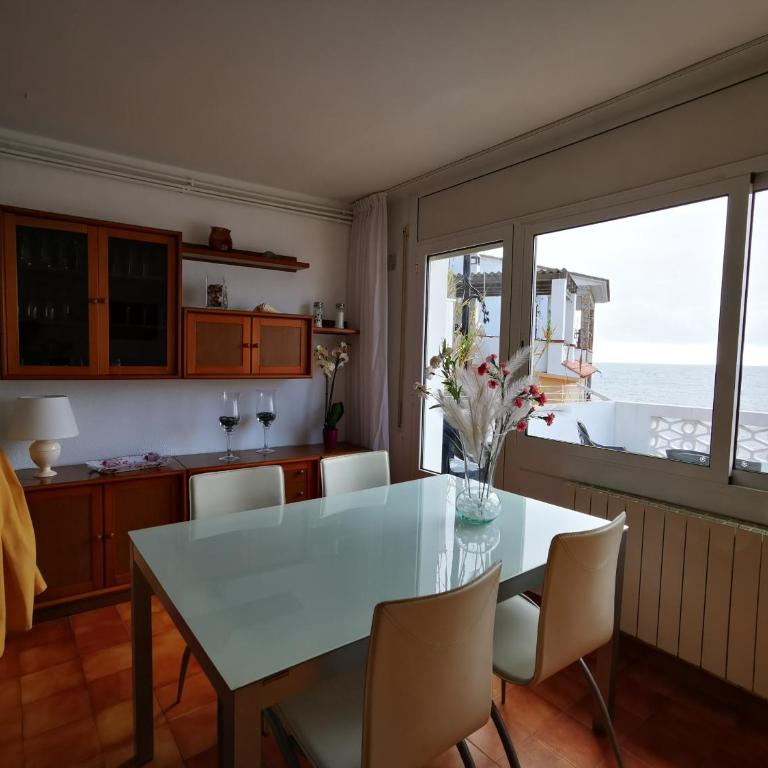 3- Cala Margarida 1 - Apartamento de 2 dormitorios con terraza y vistas al mar - 2