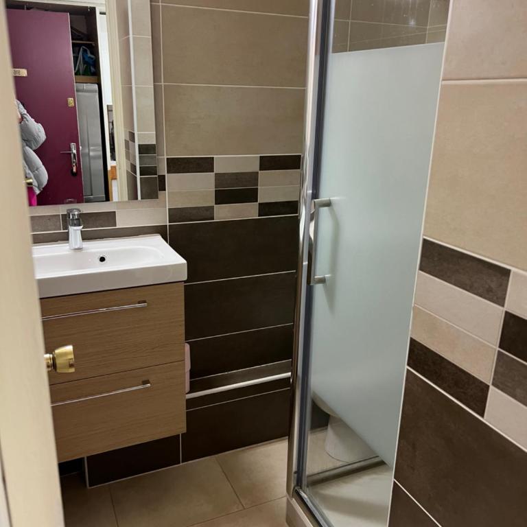 Studio aux pieds des pistes et des commerces - Appartement 1 Chambre - 10