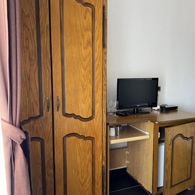 Accommodation Royal Azur - Double Room with Balcony and Sea View - 7