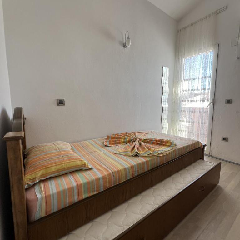 Accommodation Royal Azur - Single Room with Balcony - 10