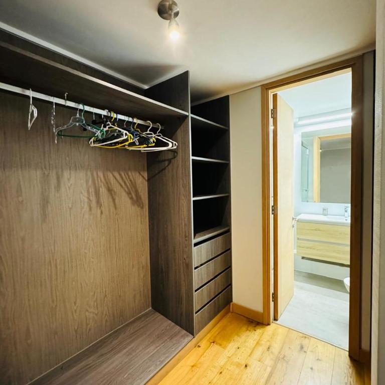 Hermoso Depto 2D2B 01 Parking a Pasos del Lago - Apartamento de 2 dormitorios - 10