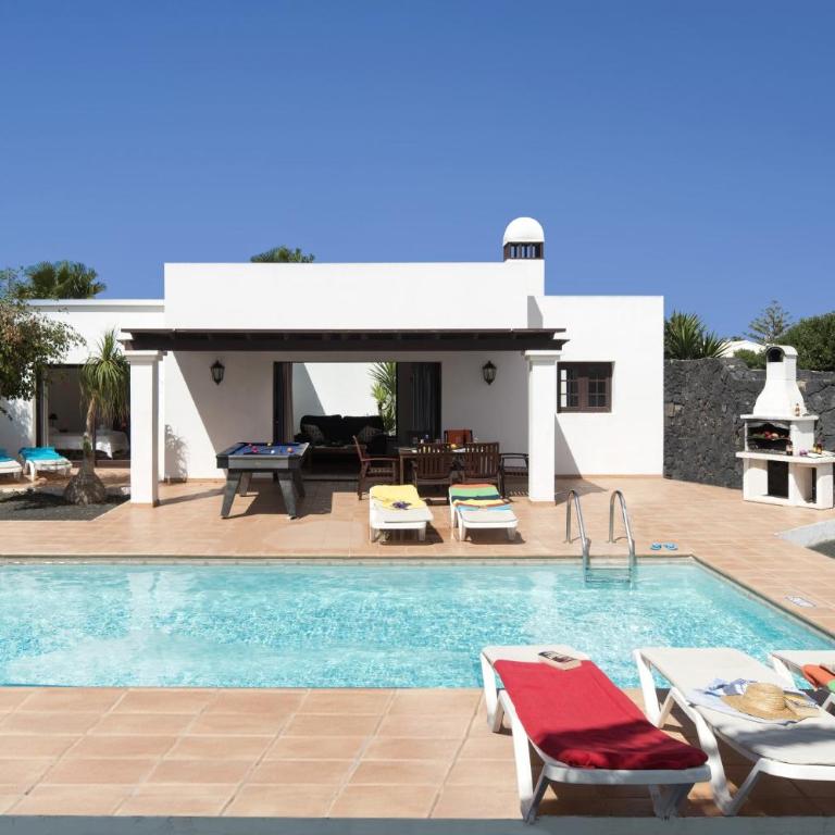 Villa Papagayo by Villa Plus - Villa - 16