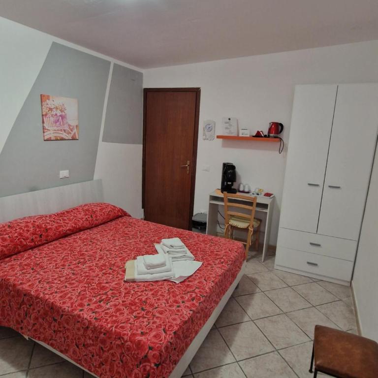 Le stanze di Aurora - Triple Room with Private Bathroom - 8