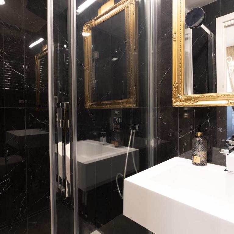 De Vince Suites - Luxury Rooms - Roma Termini - Camera Matrimoniale Superior - 12