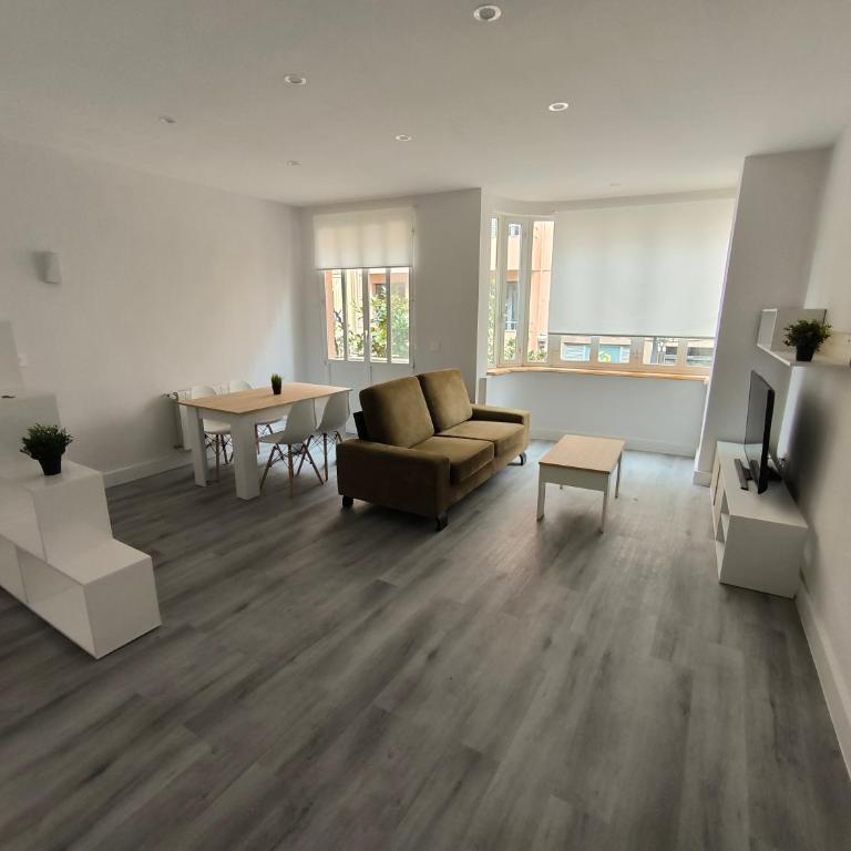 Oviedo desde el mismo centro. - Apartamento de 3 dormitorios - 21