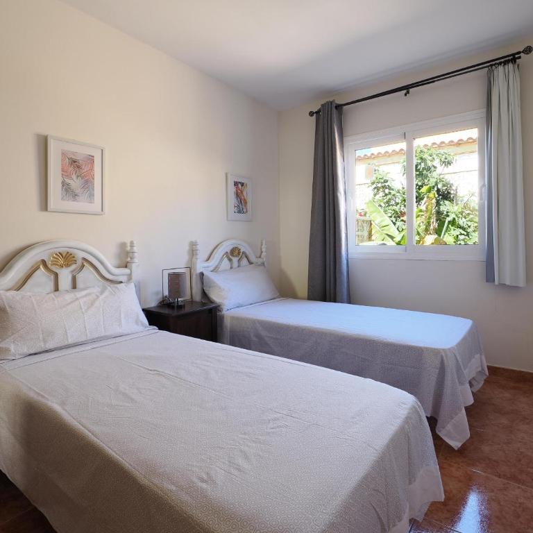 Casa Nicole - Three-Bedroom House - 5