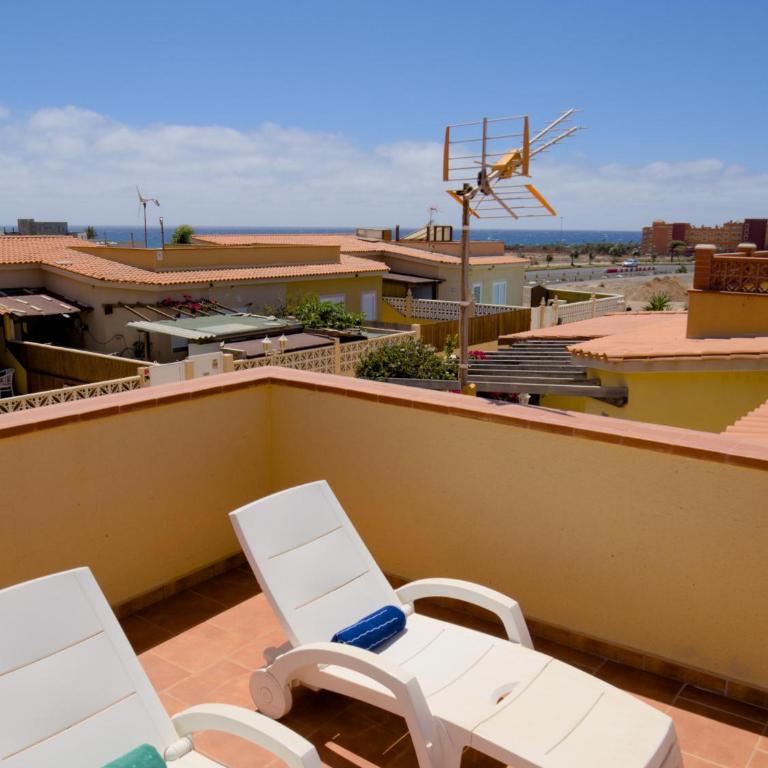 Casa Nicole - Three-Bedroom House - 11