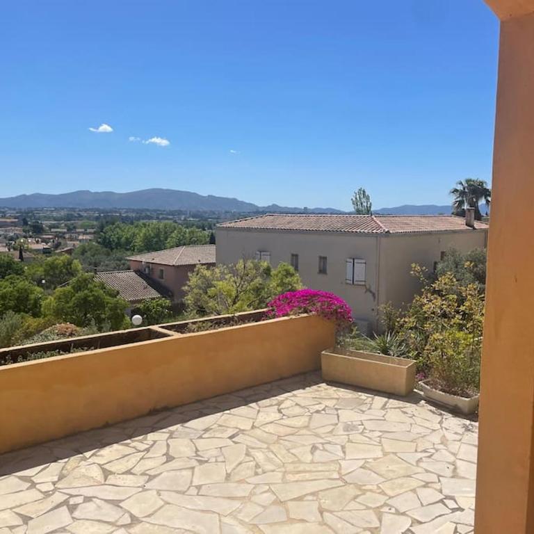 Maisonnette calme vue collines - Maison 1 Chambre - 2
