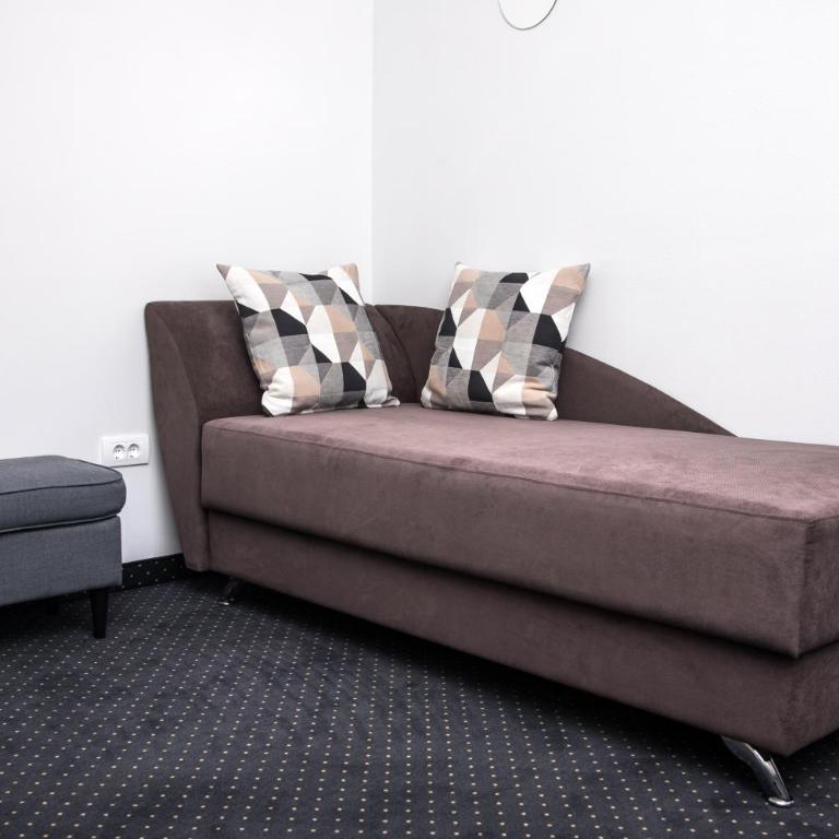 Republic Square Luxury Suites - Executive Apartman - 3