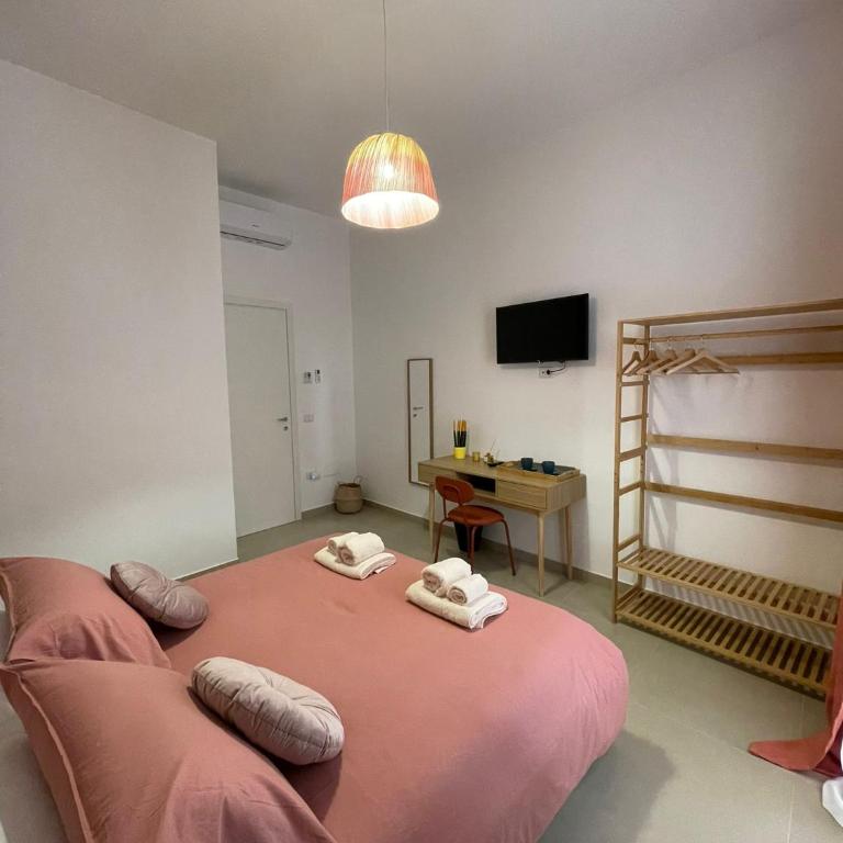 Domus Carmela - Double Room with Private Bathroom - 6
