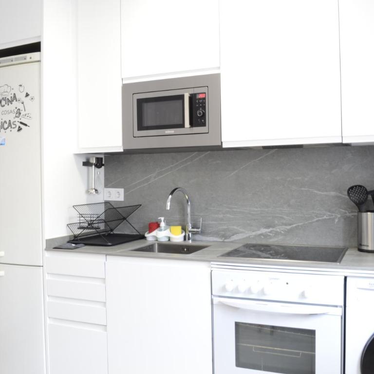 Bonito Apartamento Madrid Rio - Two-Bedroom Apartment - 10