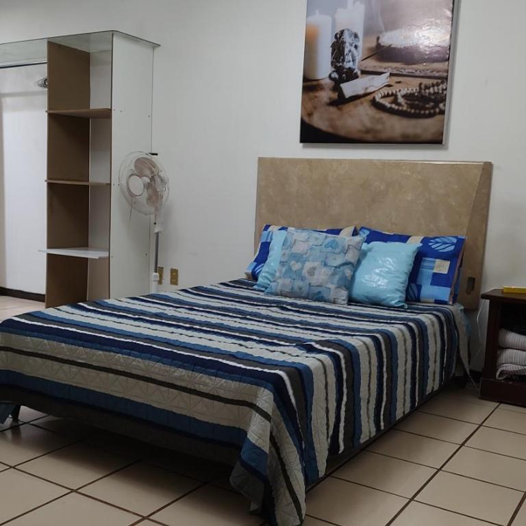 Planta alta 3 recamaras centro Guadalajara - Two-Bedroom Apartment - 5