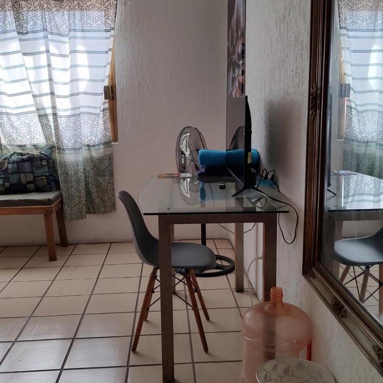 Planta alta 3 recamaras centro Guadalajara - Two-Bedroom Apartment - 42