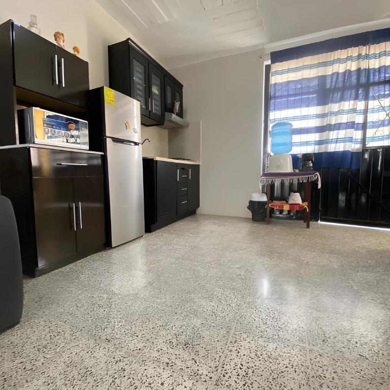 Casa Magro depto para 6 - Habitación Familiar con balcón - 28