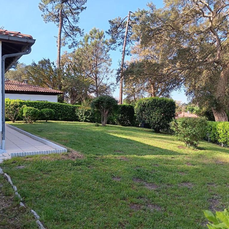 Maison spacieuse avec jardin, proche commerces et plage, 6 couchages, parking privatif - FR-1-239-902 - Maison 3 Chambres - 21