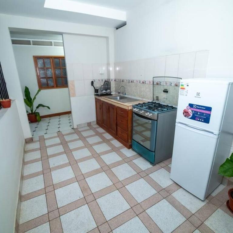 Amplio departamento en Pucallpa - Three-Bedroom Apartment - 3