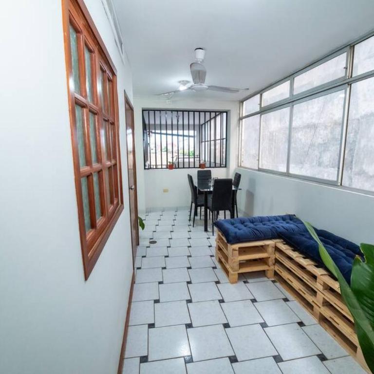 Amplio departamento en Pucallpa - Three-Bedroom Apartment - 5