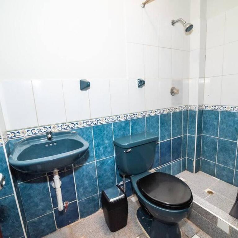 Amplio departamento en Pucallpa - Three-Bedroom Apartment - 10