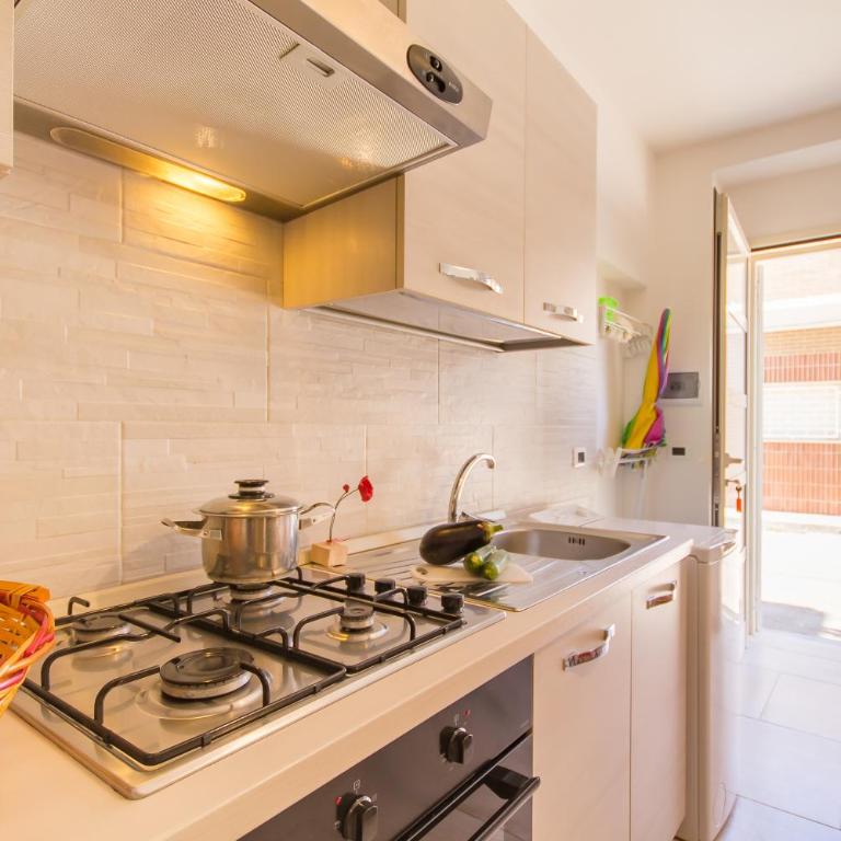 Casa Lory 3 Cozy And Near The Sea - Happy Rentals - Appartamento - 8