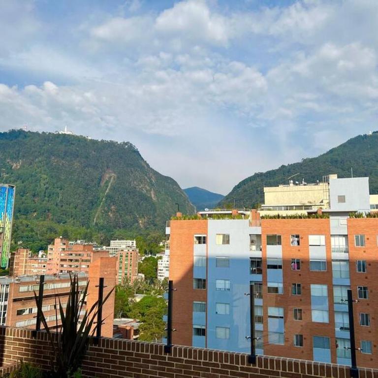 Bogotá Downtown, candelaria Loft, Monserrate view! - Apartamento de 1 dormitorio - 10