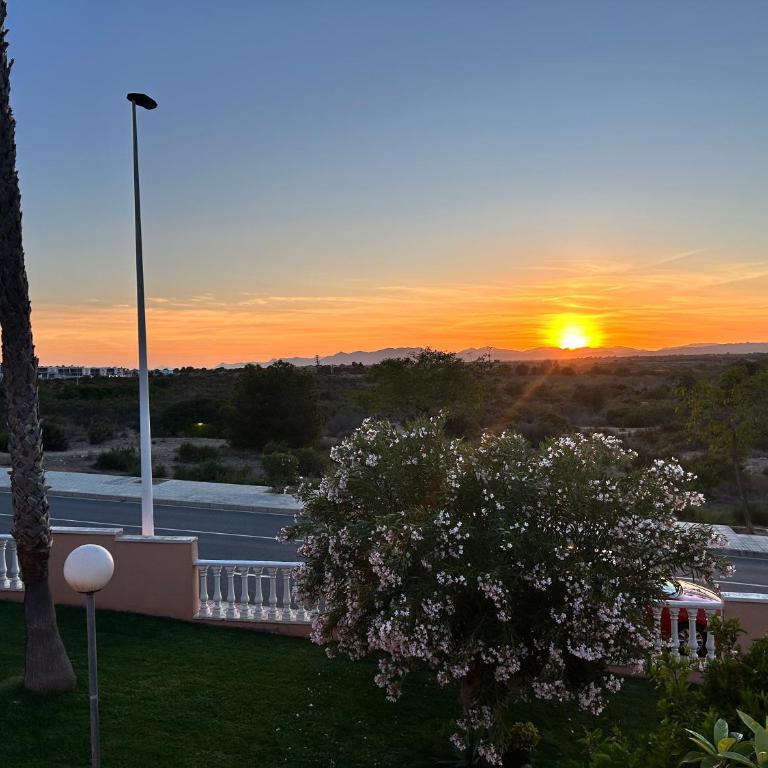 Gran Alacant Relax Casa - Two-Bedroom Apartment - 38
