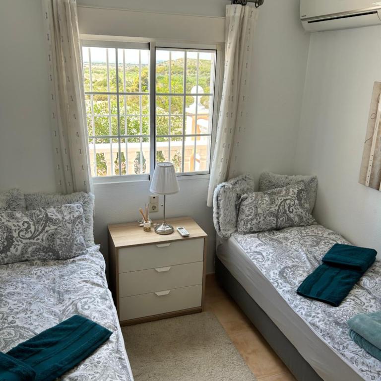 Gran Alacant Relax Casa - Two-Bedroom Apartment - 36