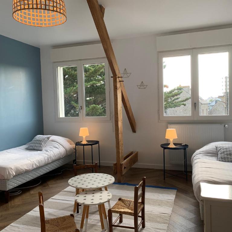 St Malo - Rothéneuf, proche Mont St Michel et Cancale, grande maison familiale - Casa con 6 Camere da Letto - 44