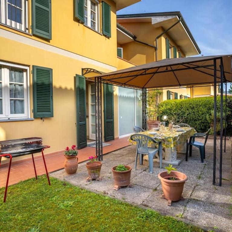 9 minuti dalle Mura di Lucca, Luxury Villa - Villa con 3 Camere da Letto - 2