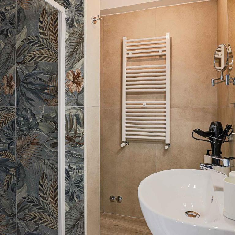 Aquas Salvias - Amami Viaggi Collection - Camera Matrimoniale con Bagno Privato - 4