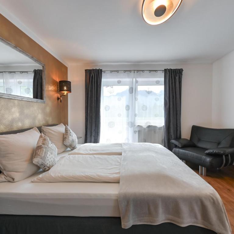 Ferienwohnung Herzstück im Haus Schlossblick - Apartment mit Blick auf die Berge - 6