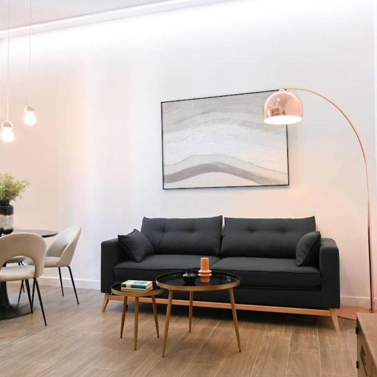 For You Rentals Céntrico y Luminoso Estudio TEMPORAL Dúplex en Madrid EST23 - One-Bedroom Apartment with Balcony - 4