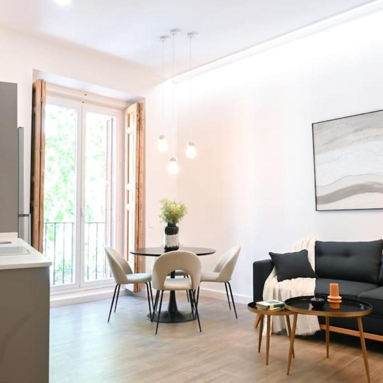 For You Rentals Céntrico y Luminoso Estudio TEMPORAL Dúplex en Madrid EST23 - One-Bedroom Apartment with Balcony - 14