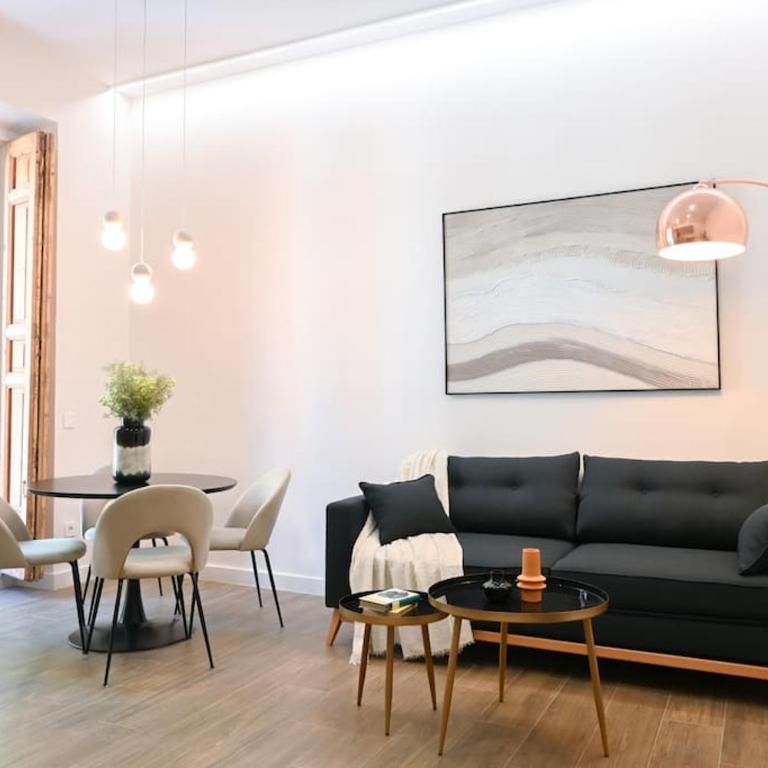 For You Rentals Céntrico y Luminoso Estudio TEMPORAL Dúplex en Madrid EST23 - One-Bedroom Apartment with Balcony - 17
